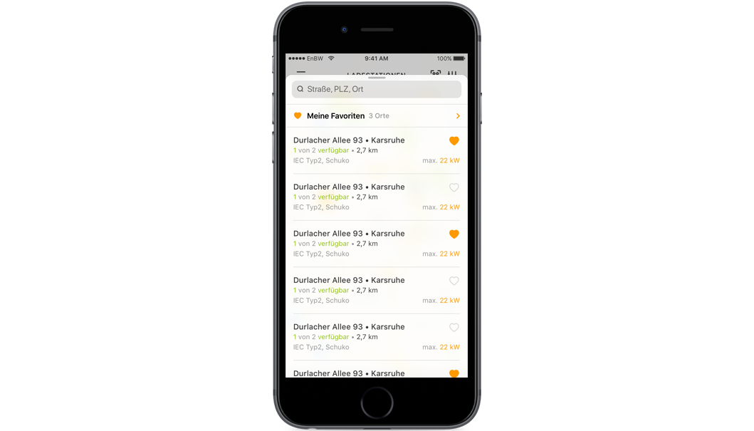 Handy mit Screen der EnBW mobility+ App: Funktion Ladestationen unter Favoriten speichern