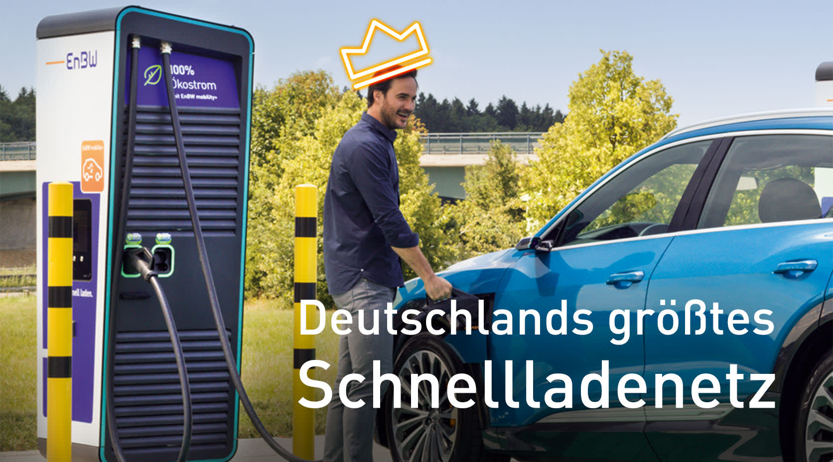 Auto angeschlossen an einer EnBW Ladestation