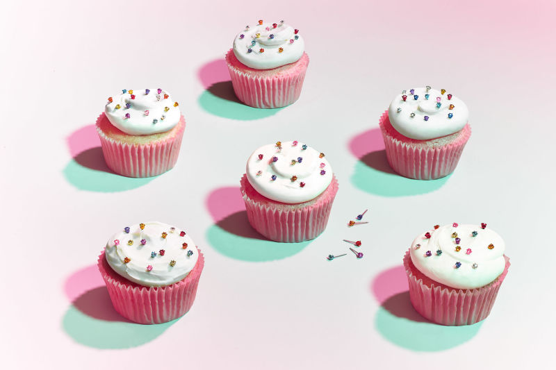 Earnings with cupcakes