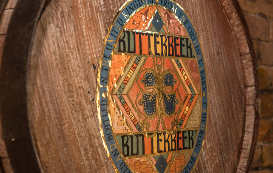 Butterbeer-logo-on-a-keg-web-landscape