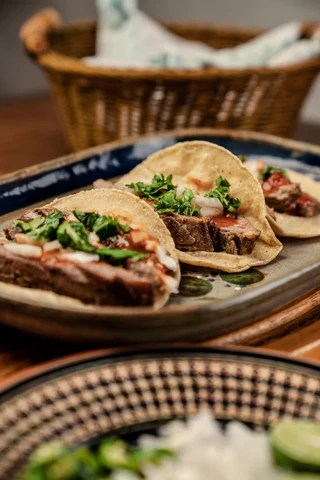 TACOS DE ARRACHERA CON ESQUITES