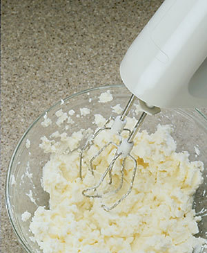 Tips-How-to-Make-Butter-From-Overwhipped-Cream