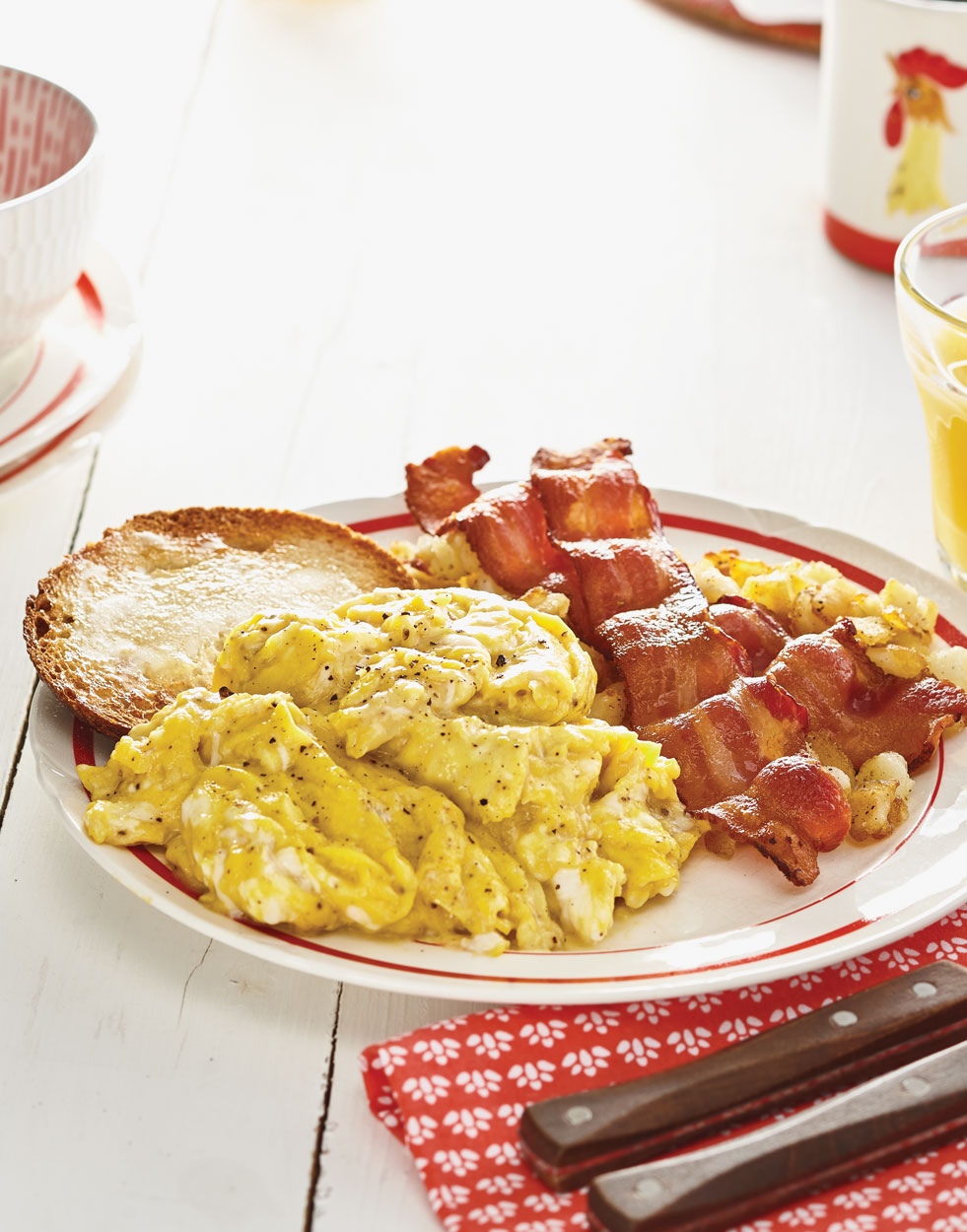 American-Style Large Curd Scrambled Eggs