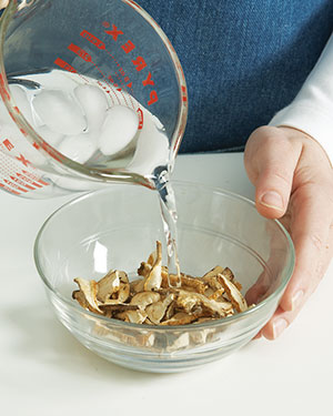 How To Rehydrate Dried Mushrooms