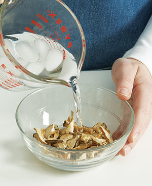 How To Rehydrate Dried Mushrooms
