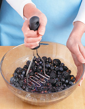 Black-and-Blueberry-Pie-Step1