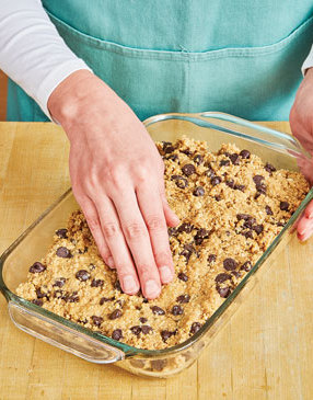 Graham-Cracker-Brownies-with-Chocolate-Chips-Step2