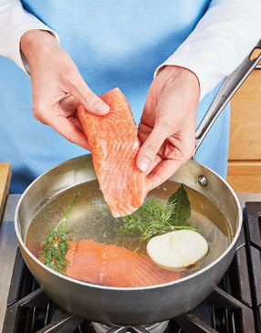 Poached-Salmon-with-Creamy-Dill-Sauce-Step2