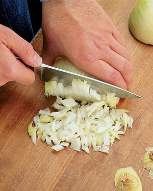 Tips-How-to-Chop-Onions4