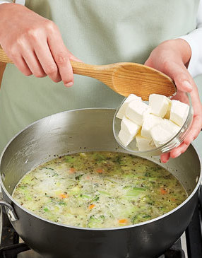 Italian-Broccoli-Cheese-Soup-Step1