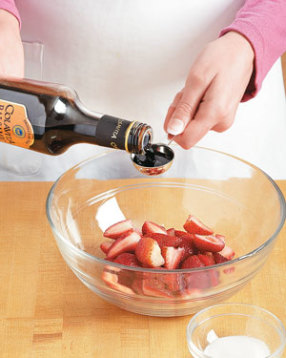 Chocolate-Balsamic-Strawberry-Trifles-with-Mascarpone-Whipped-Cream-Step1
