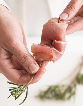 Prosciutto-Wrapped-Chicken-Tenders-with-Lemon-and-Rosemary-Step2