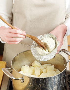 Garlic-Fine-Herbs-Mashed-Potatoes-Step2
