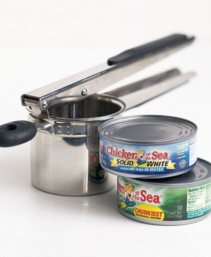 How to Easily Drain Canned Fish or Meat