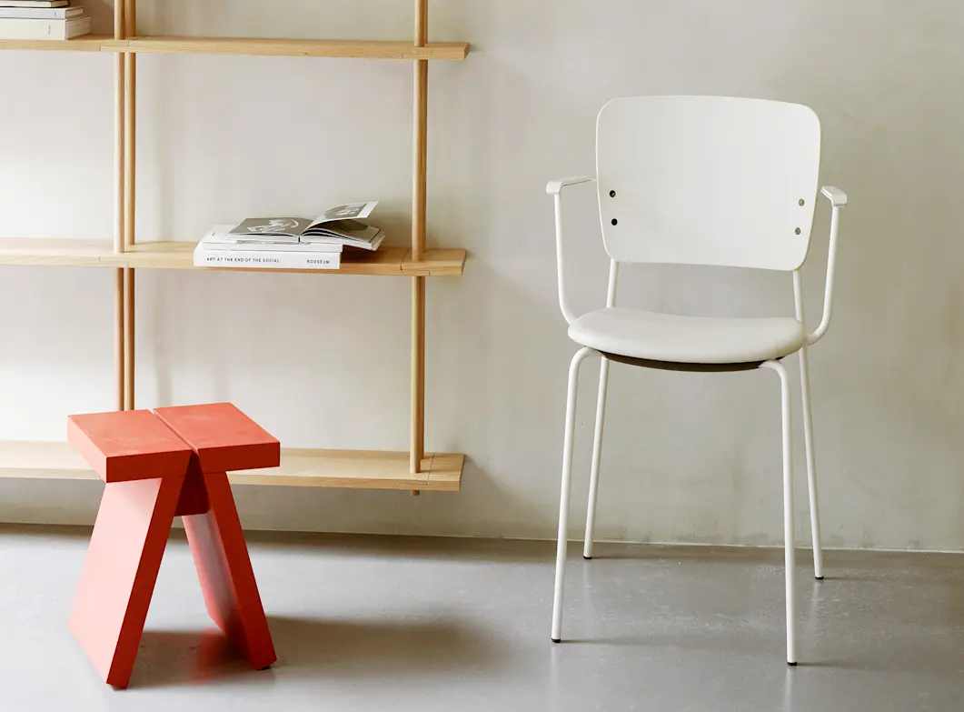 Mono Chairs
