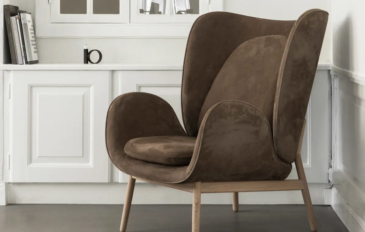 Embrace Lounge Chairs