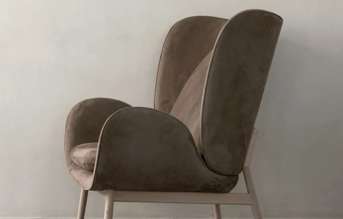 Embrace Lounge Chairs