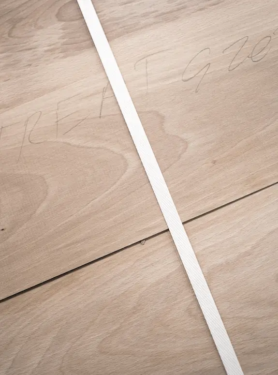Supersolid Tables