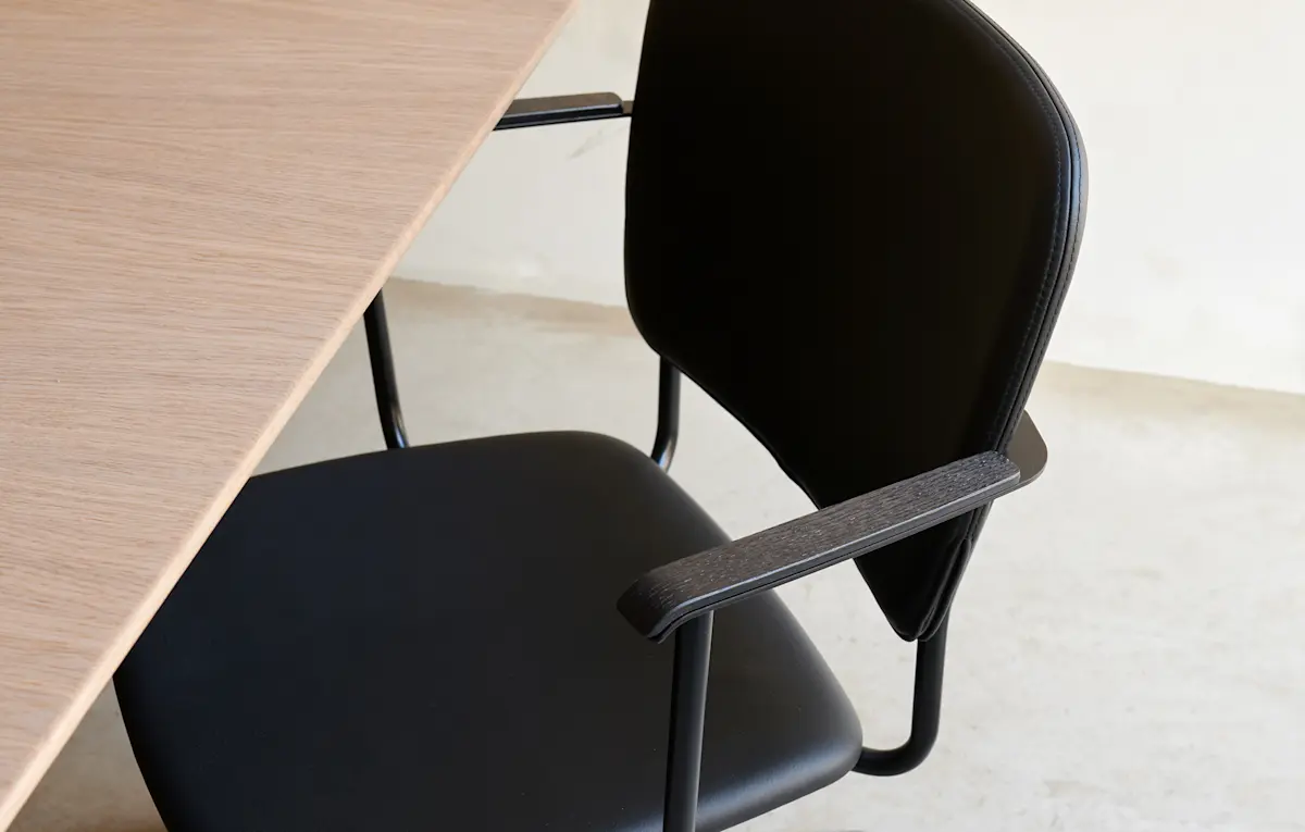 Mono Chairs