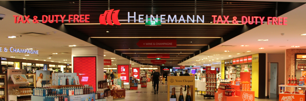 Heinemann T1 Arrivals Pier C - Desktop Splash