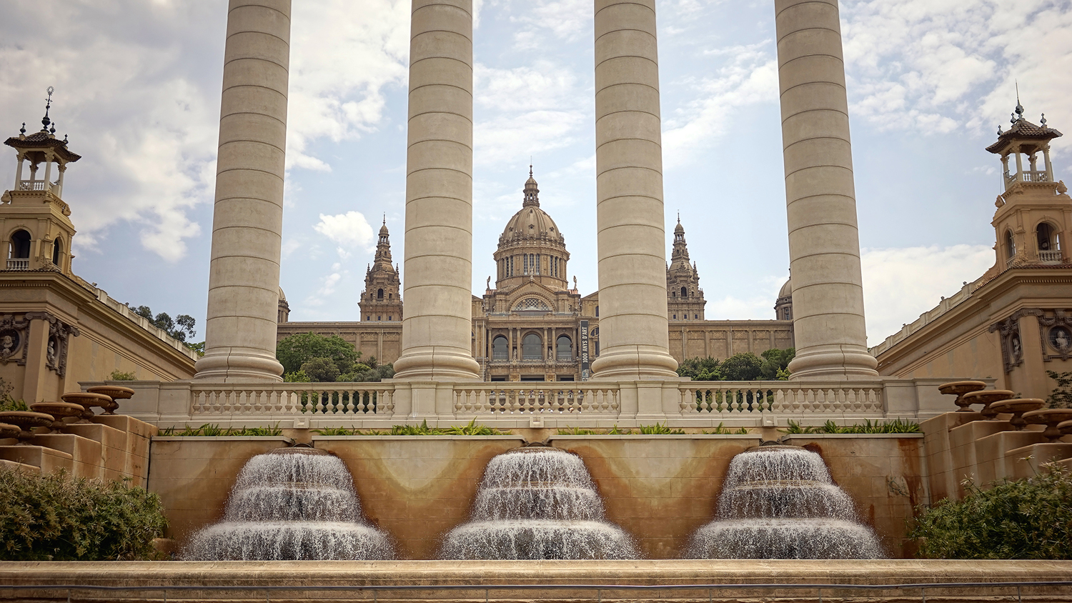 barcelona-waterfall.jpeg