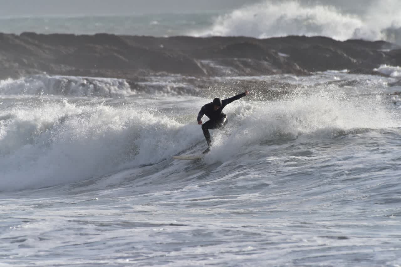 Dan Surf 1