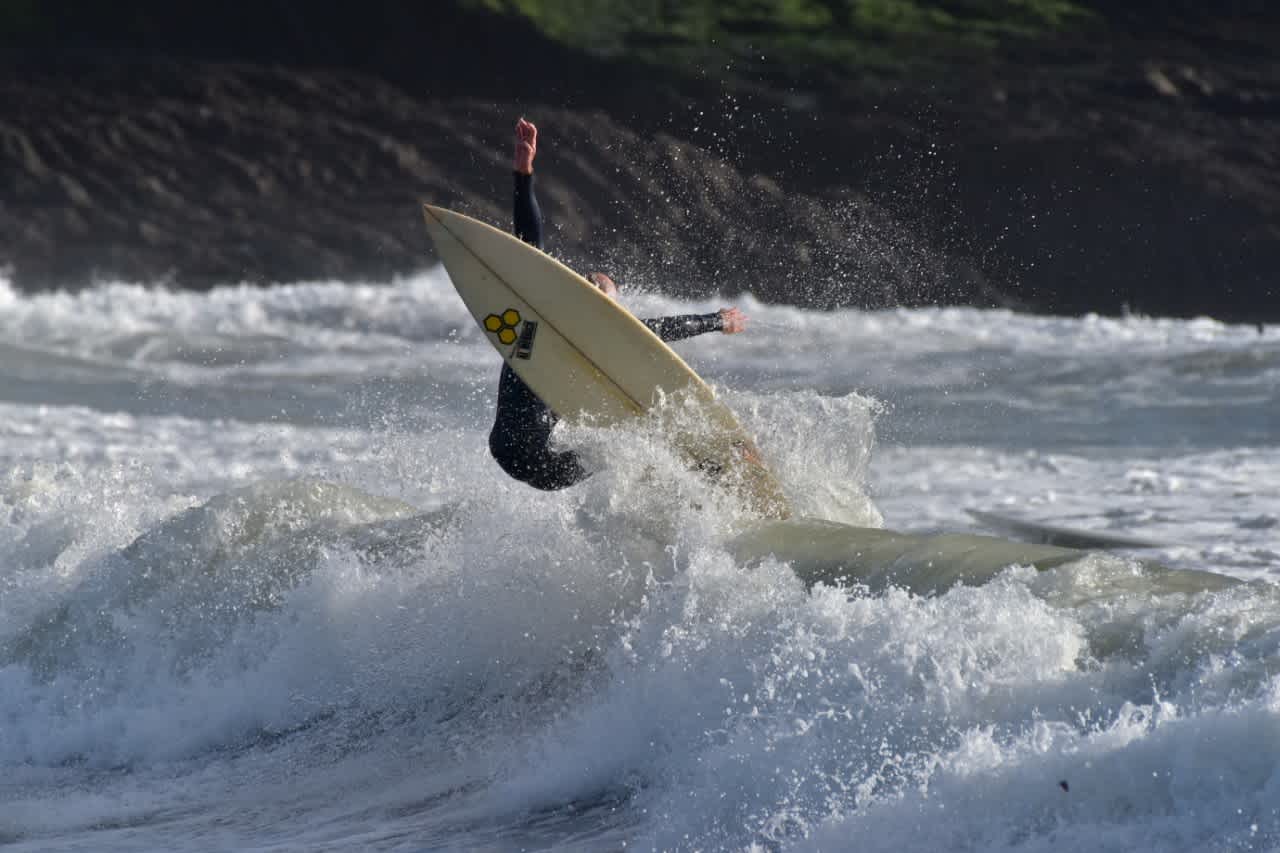 Dan Surf 4