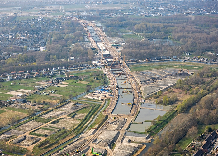 Part of the construction for the highway’s extended tunnel. The tunnel floor has a reinforced underwater concrete floor.