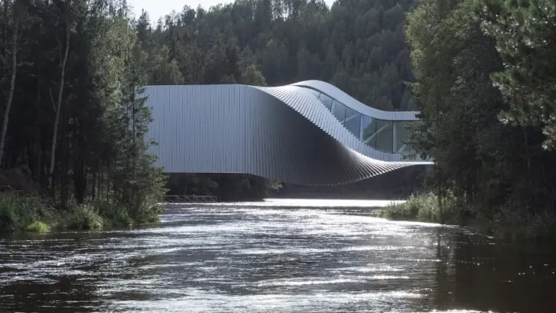 Building spanning river