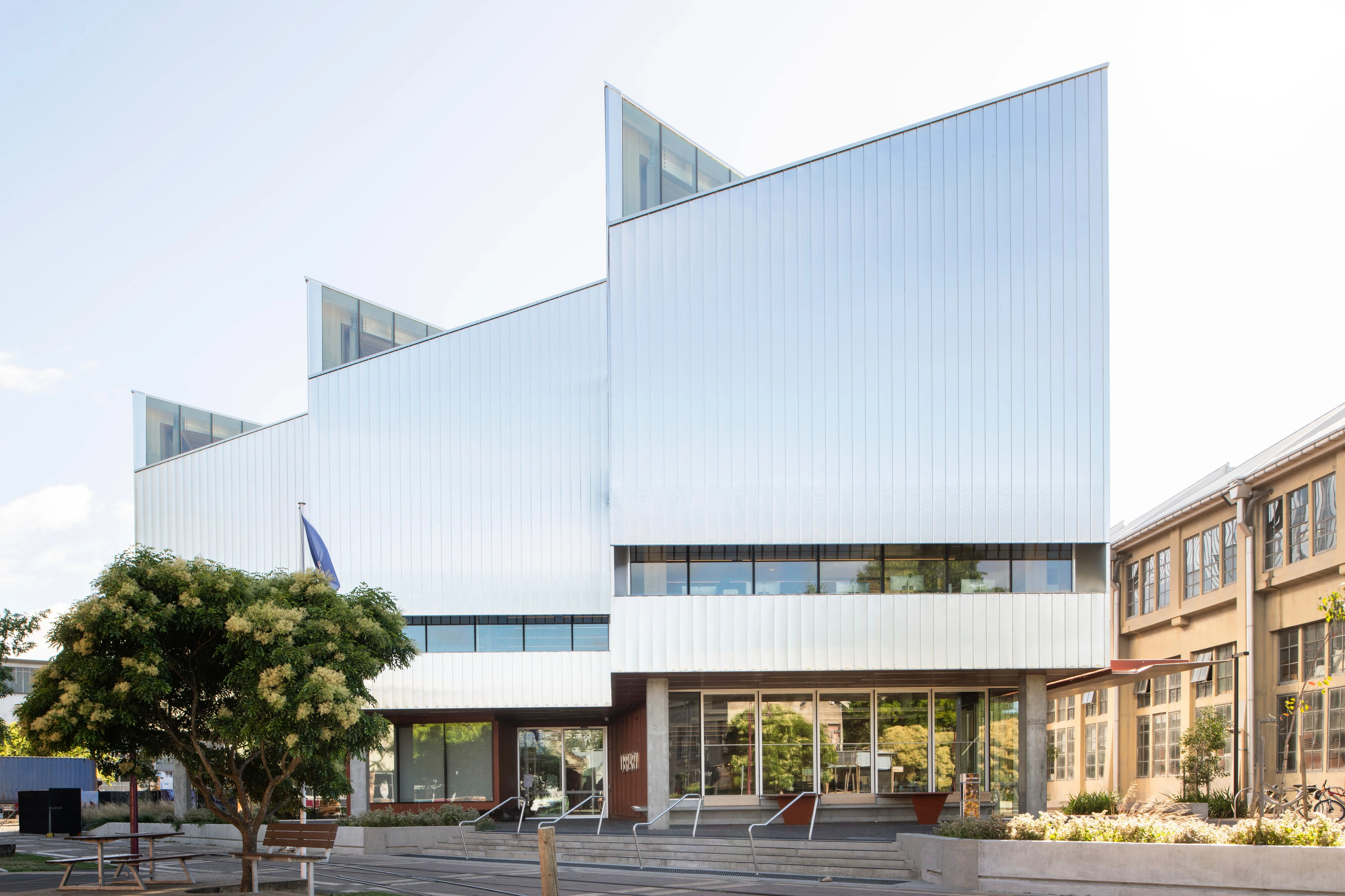 Inveresk Library