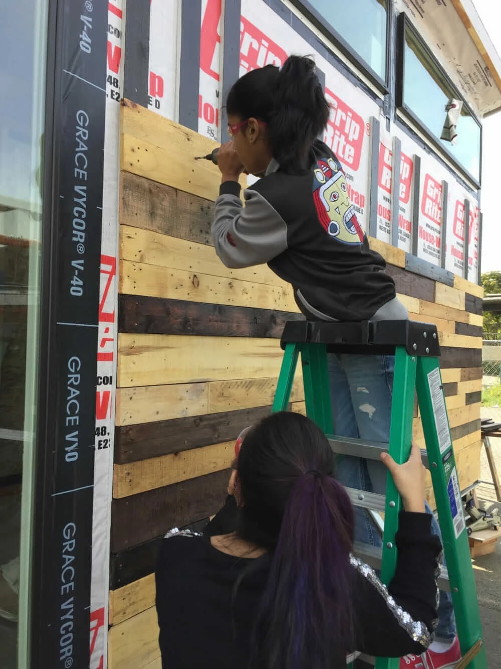 tiny_homes_kids_construction