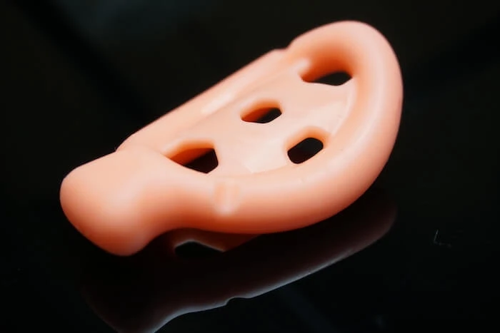 A Cosm Medical biocompatible custom Gynethotics pessary.