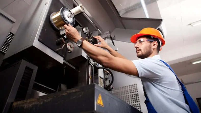 Machinery engineer