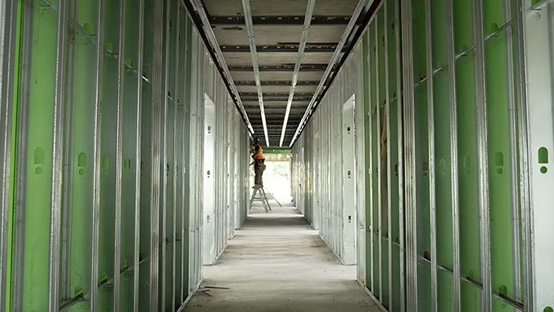 Structural elements of a hallway