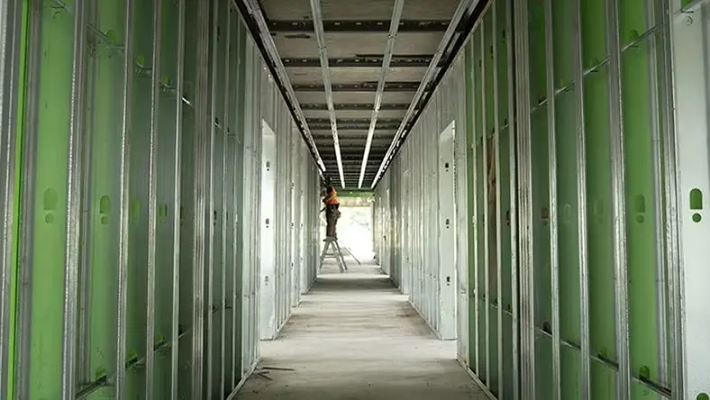 Structural elements of a hallway