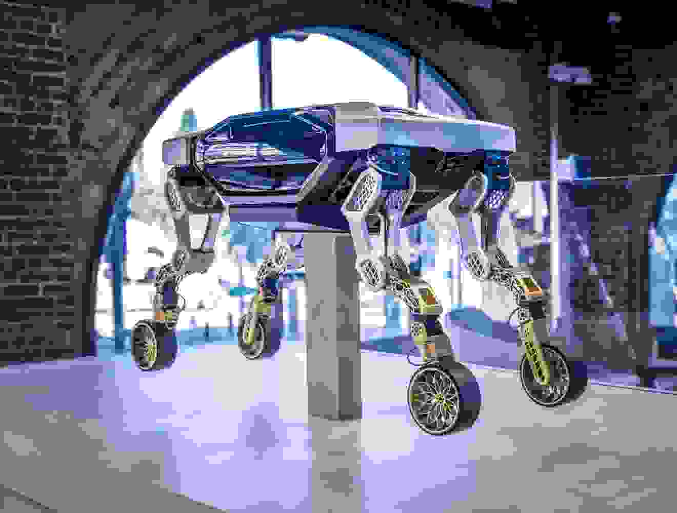 Video of mobilzing cars to go where a traditional car can not go