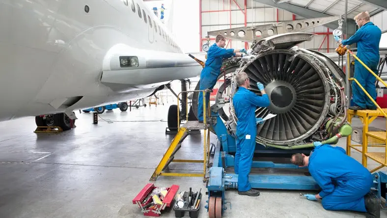 Airplane turbine