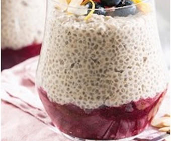 Mixed Berry Compote & Chia Cream Breakfast Pots