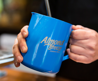 Blog - What makes Almond Breeze froth