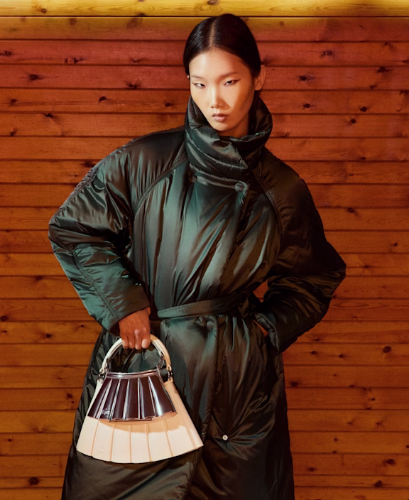 EDITORIALS - AW25 - LAUNCHES: LACOSTE SHOW COLLECTION - FEATURE - GRID - ROW2 - IMG3 - IMG