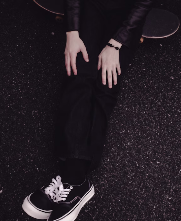 EDITORIALS - SS26 - LAUNCHES: VANS - FEATURE - GRID - ROW2 - COL IMG 8 - IMG