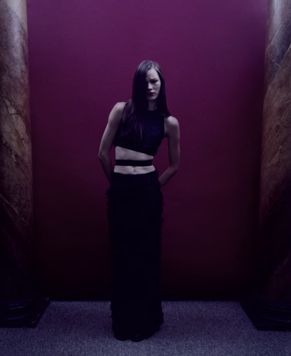 EDITORIALS - SS26 - IN FOCUS: MAX MARA - FEATURE - GRID - ROW2 - COL IMG 5 - IMG