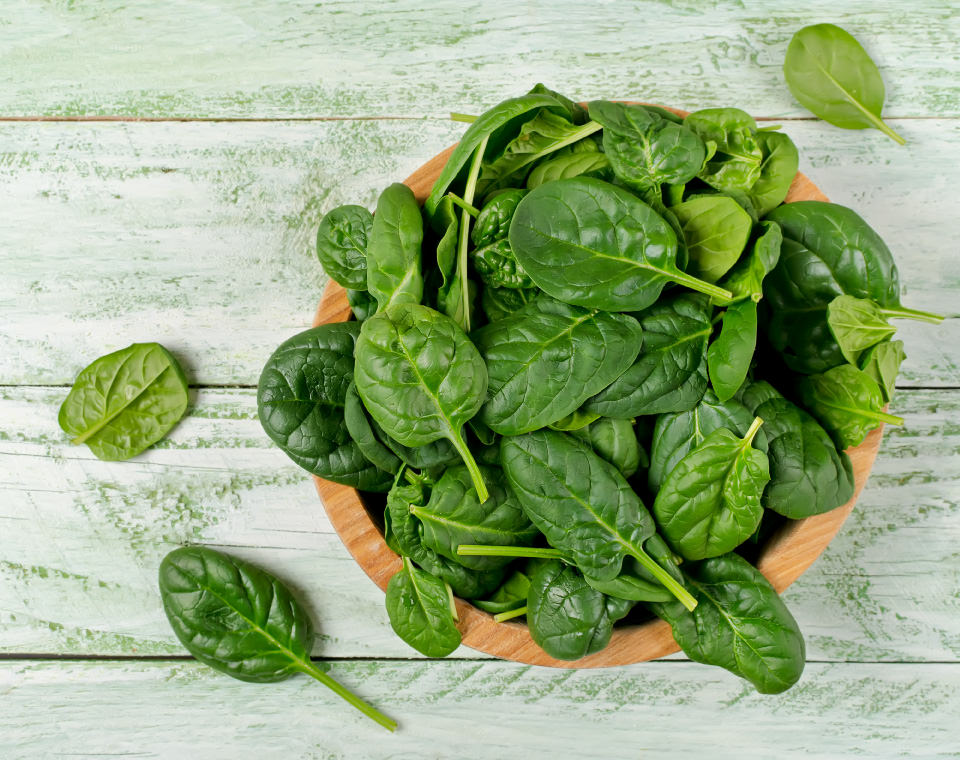 bowl-of-raw-spinach-i-screen