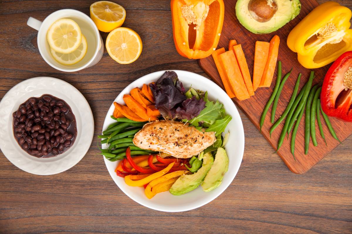 Dieta DASH: wady i zalety. Dla kogo nie jest wskazana?