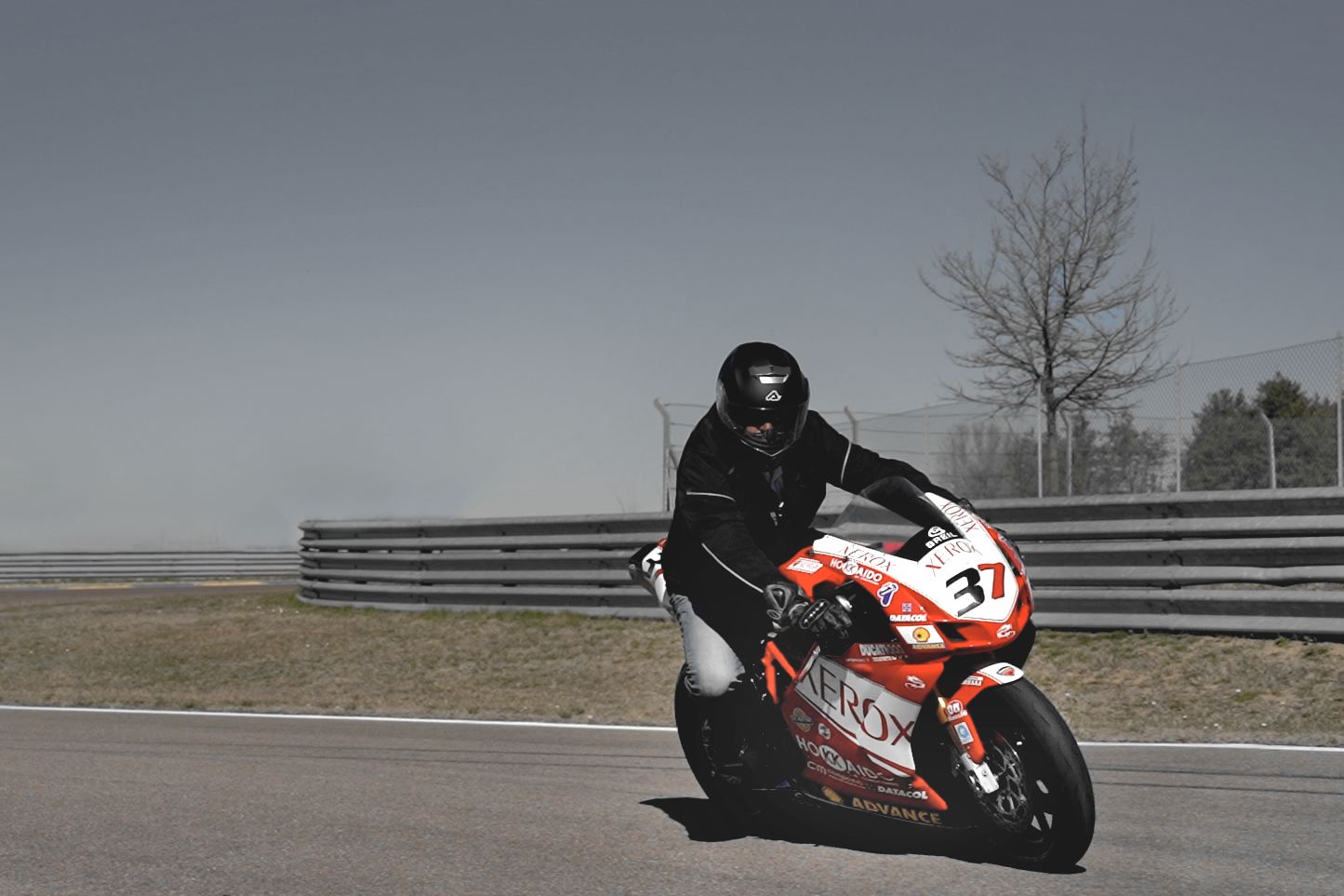 Ducati 999: the mistreated of Borgo Panigale.