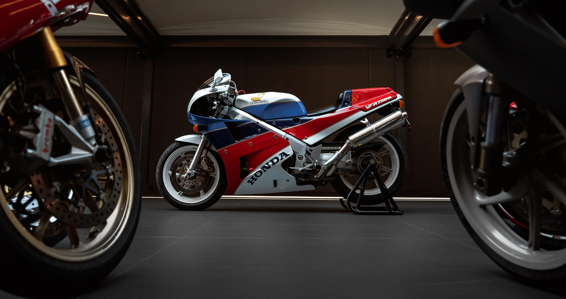 homepage_block_bike_hondarc30