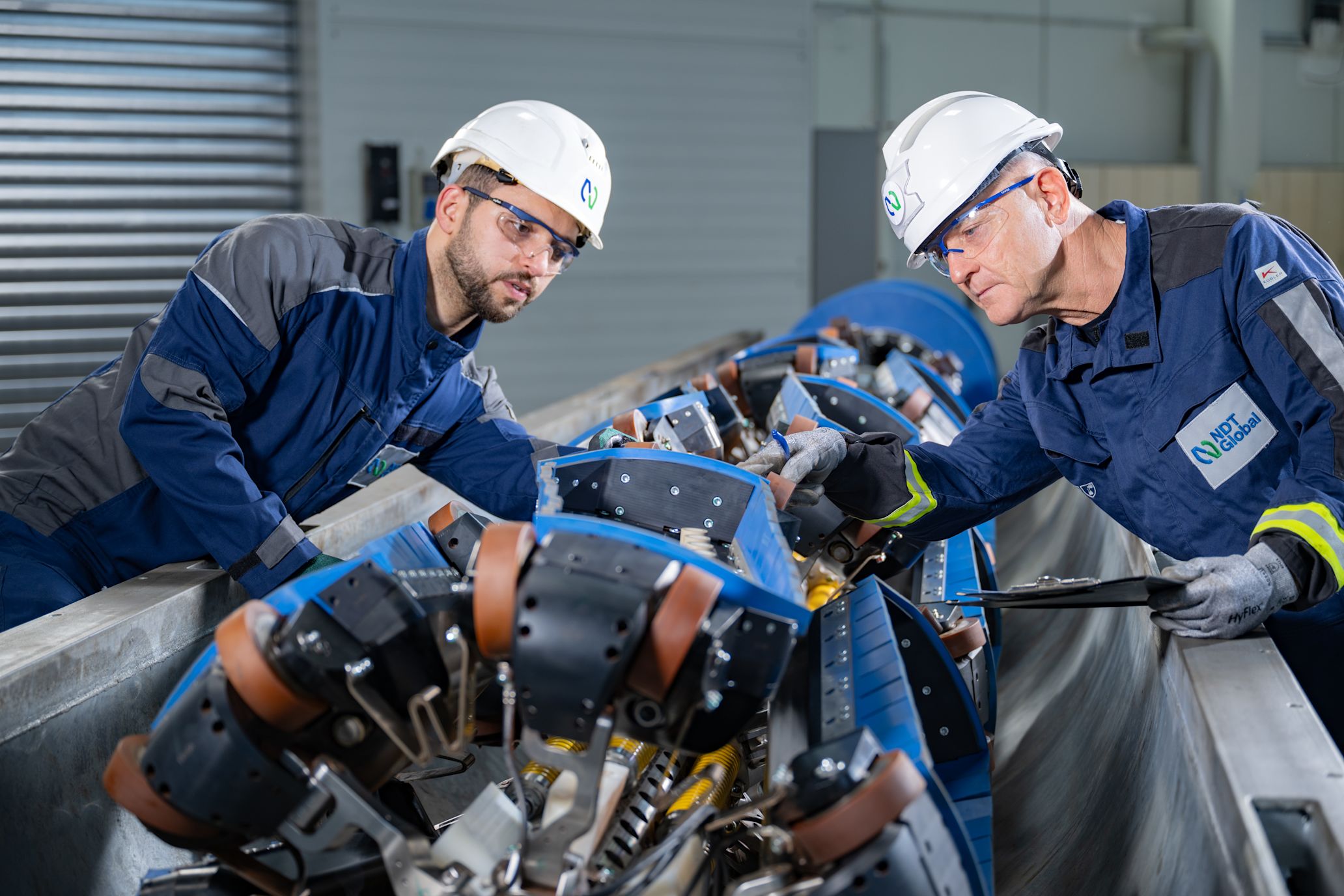 NDT Global Employee hold CIGMA-x technology