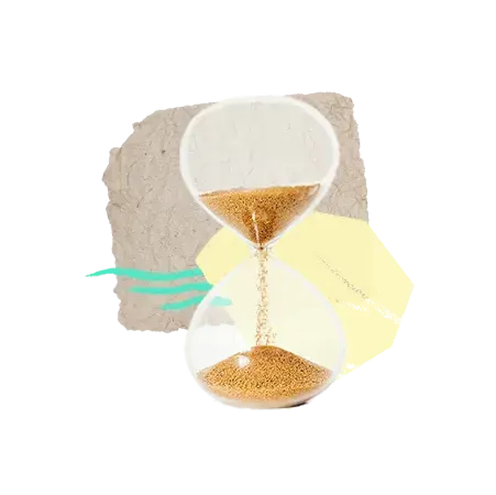 Eine gläserne Sanduhr mit braunem Sand, der von der oberen Kammer nach unten fließt, vor einem abstrakten Hintergrund in Beige, Gelb und Petrol.