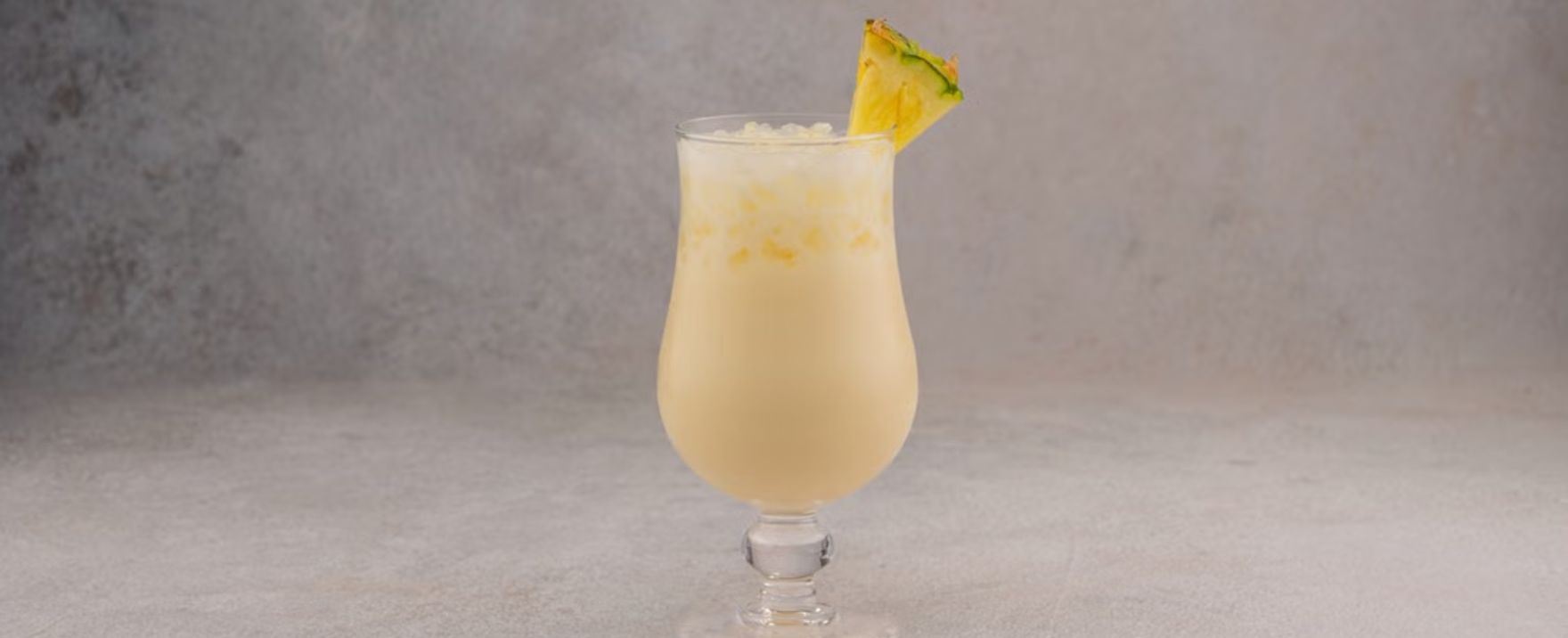Classic Piña Colada Recipe_HeroImage_AltText