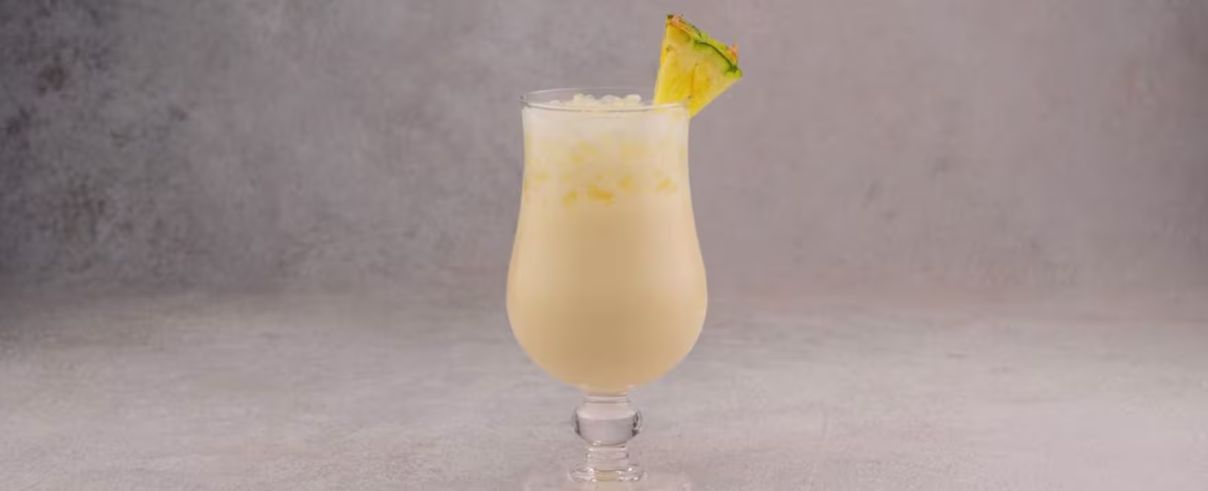 Classic Piña Colada Recipe_HeroImage_AltText